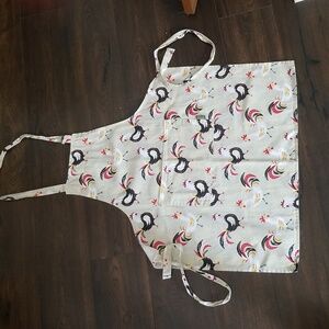Rooster womens apron with pocket and adjustable neck strap